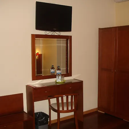 Grande Pensao Residencial Alcobia Hotel