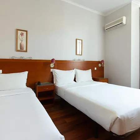 Otel Grande Pensao Residencial Alcobia 2*