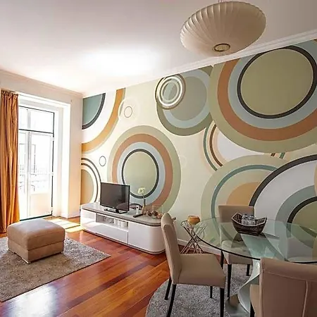 Grande Pensao Residencial Alcobia Otel