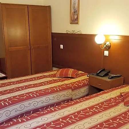 Grande Pensao Residencial Alcobia Otel Lisboa