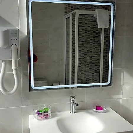 Grande Pensao Residencial Alcobia 2*