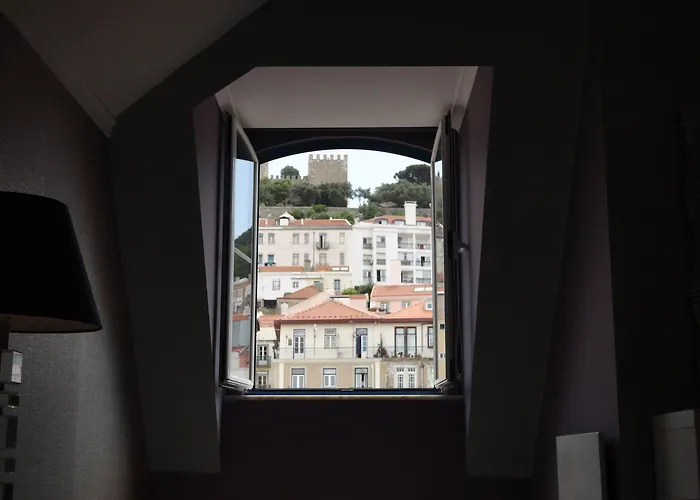 Grande Pensao Residencial Alcobia *