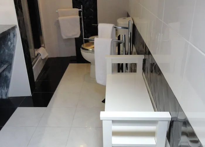 Grande Pensao Residencial Alcobia * Lisboa