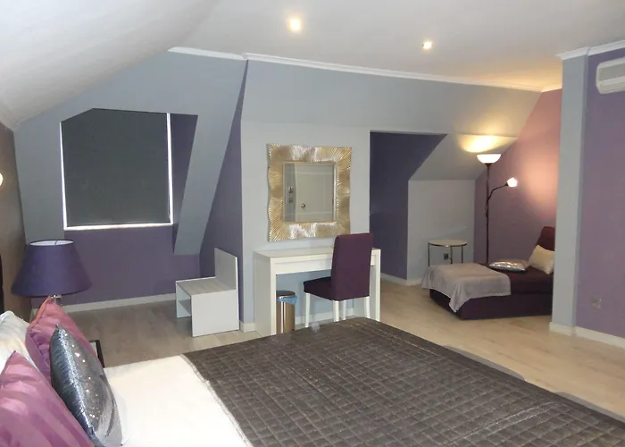 Grande Pensao Residencial Alcobia