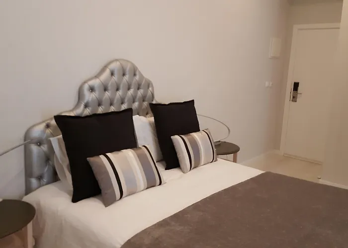 Grande Pensao Residencial Alcobia * Lisboa