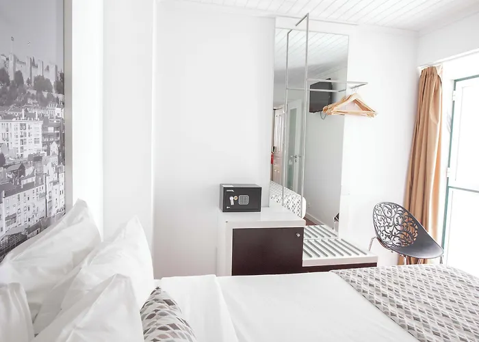 Grande Pensao Residencial Alcobia Lisboa