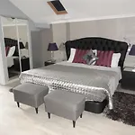 Grande Pensao Residencial Alcobia Hotel